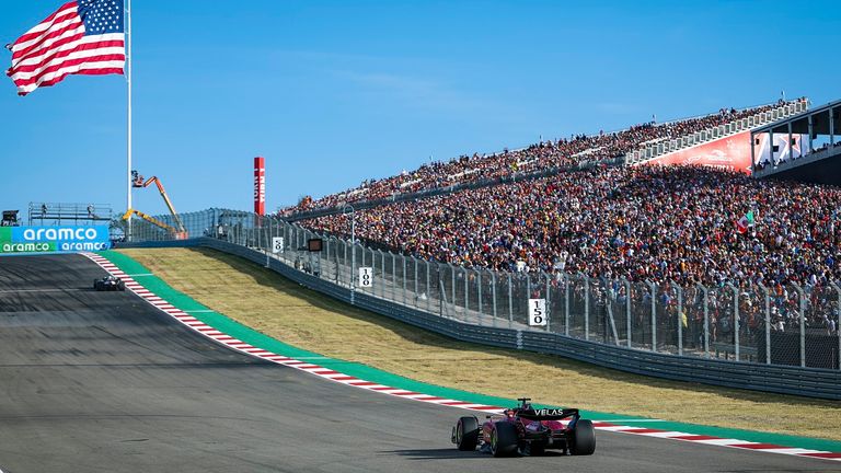 7.016 Kilometer: Die Formel-1-Piloten legen damit innerhalb einer Saison ungefähr die Distanz von Berlin nach Chicago, USA, zurück (Luftlinie).