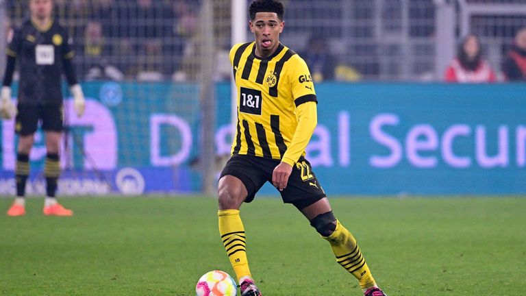 Jude Bellingham steht bis zum 30.06.2025 unter Vertrag bei Borussia Dortmund. Der Marktwert des 19-Jährigen liegt bei 147,0 Mio. Euro. 