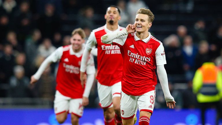 PLATZ 6: Der FC Arsenal und der Martin Ödegaard sind schon sechsmal in dieser Saison mit 1:0 als Sieger vom Feld gegangen.