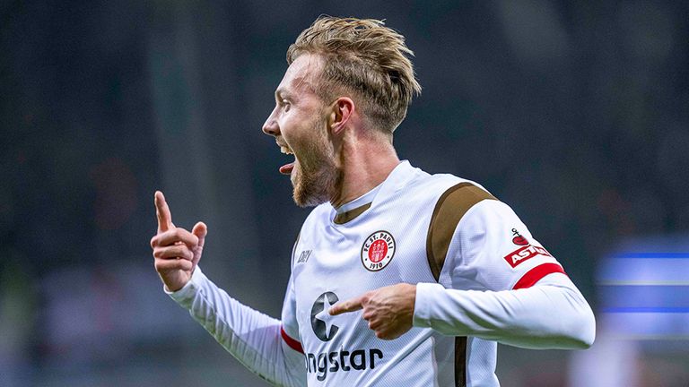 Lukas Daschner schießt den FC St. Pauli zwischenzeitlich in Führung.