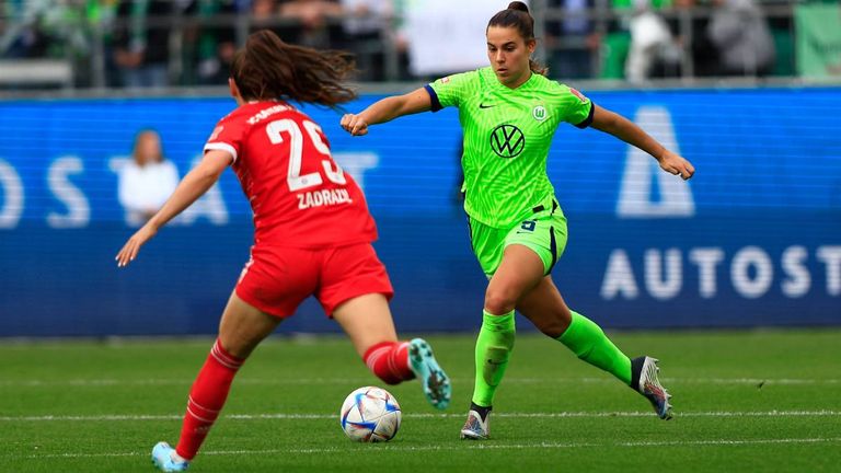 Beim Spitzenspiel zwischen Bayern und Wolfsburg könnte Lena Oberdorf ein entscheidender Faktor sein.