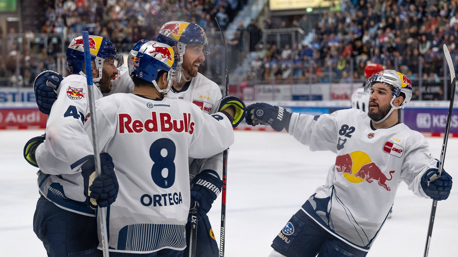 Eishockey EHC München baut Führung gegen Ingolstadt im DEL-Finale aus Eishockey News Sky Sport