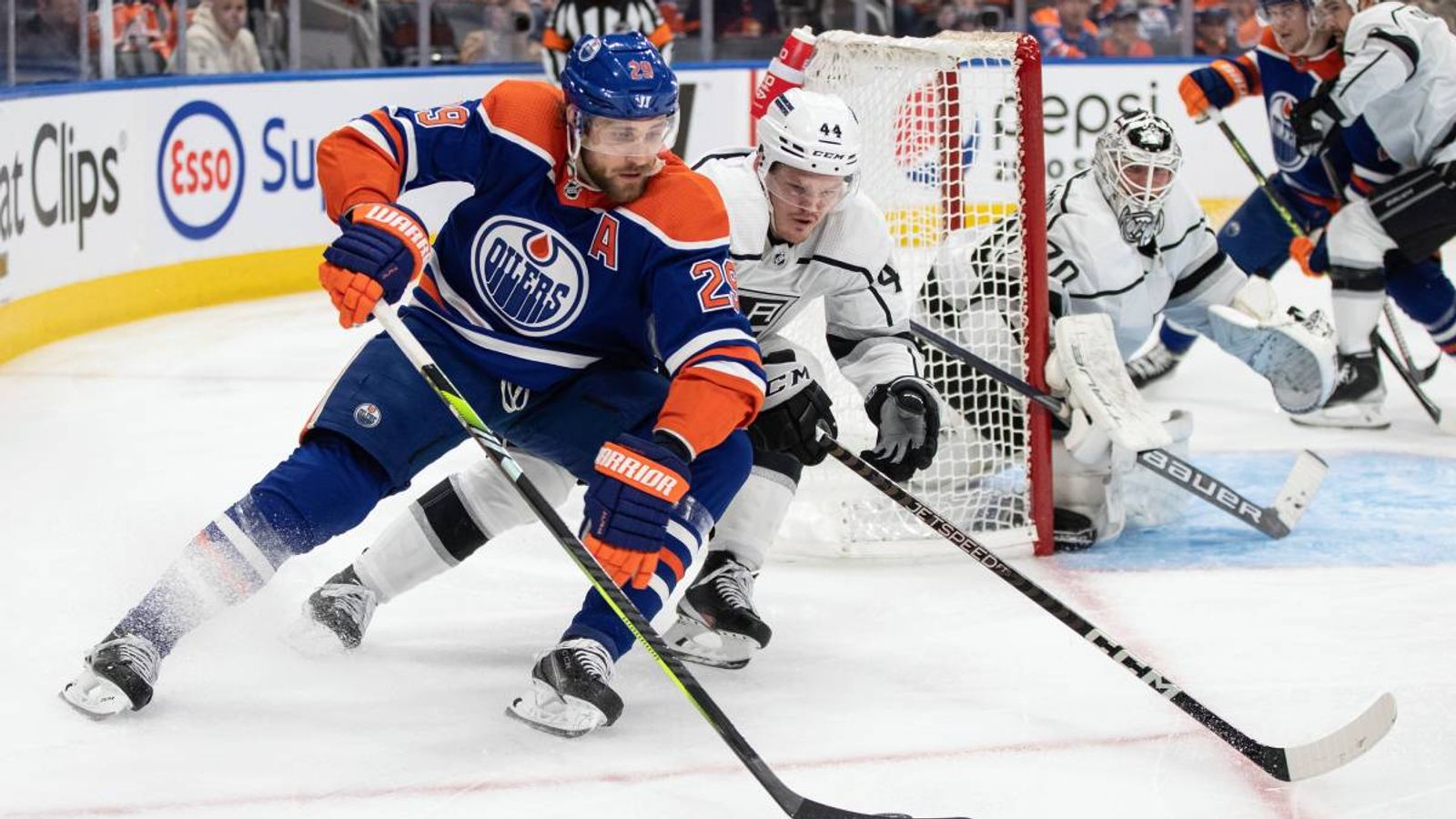 NHL: Edmonton Oilers Gewinnen Gegen Los Angeles Kings Nach Tor Von Leon ...