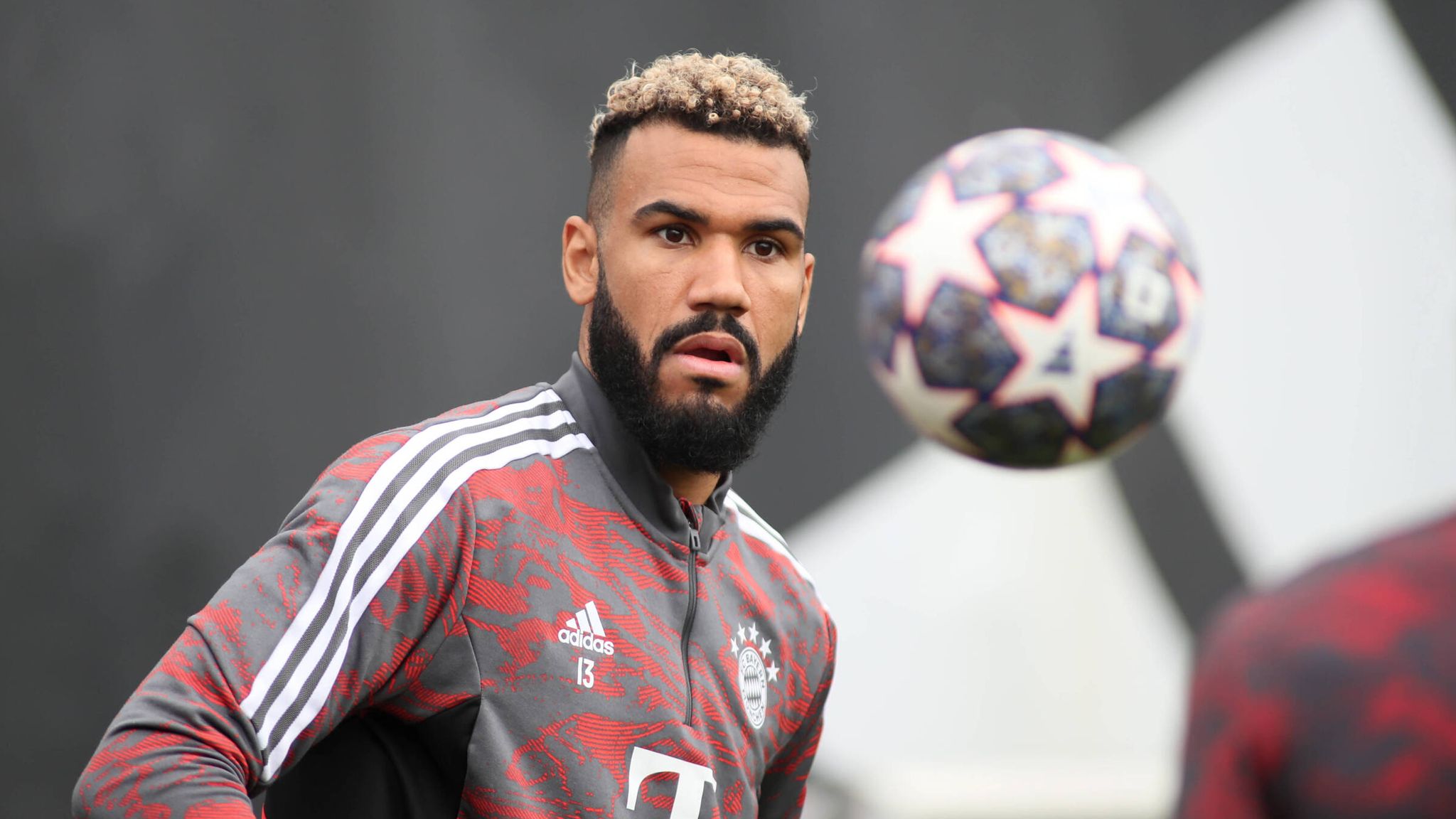 Fc Bayern München Eric Maxim Choupo Moting Nach Verletzung Im Training Zurück Fußball News 