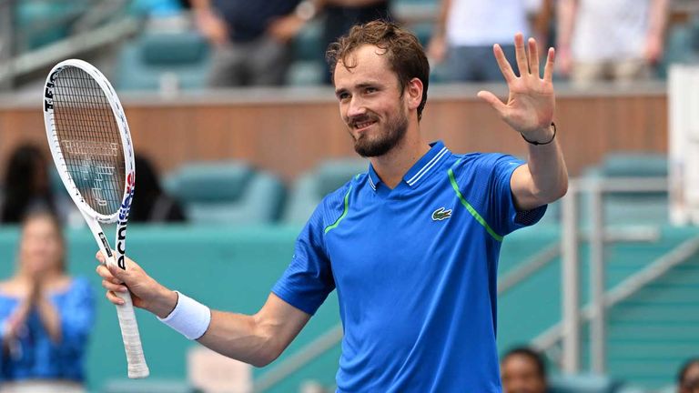 Daniil Medvedev freut sich über die Zulassung russischer Spieler in Wimbledon.