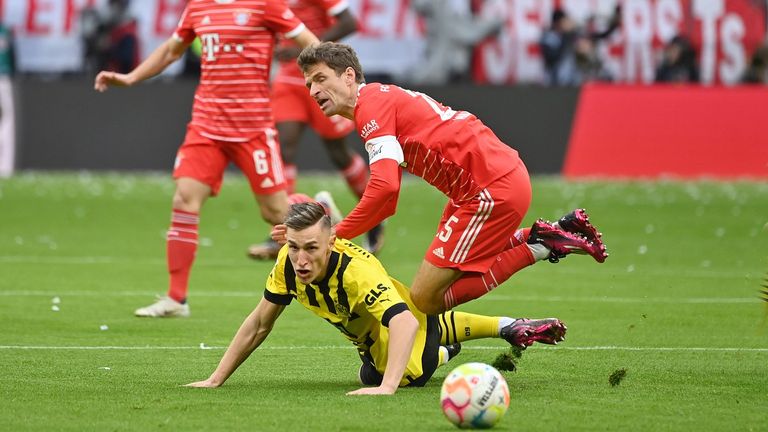 Der FC Bayern lässt Dortmund im Klassiker keine Chance und ist neuer Spitzenreiter in der Bundesliga.