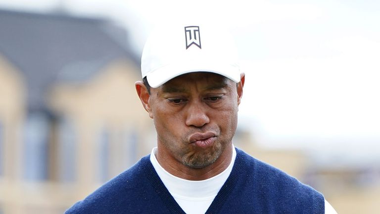 Tiger Woods hat sich einer Fuß-OP unterziehen müssen.