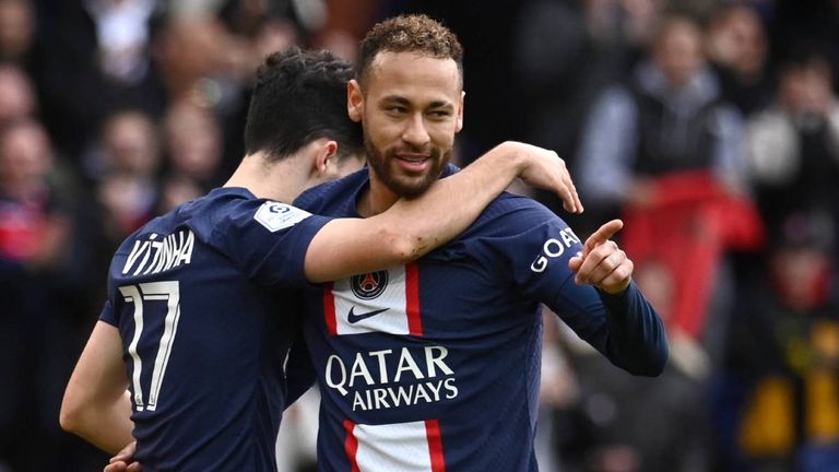 Sieben Wochen nach der Knöchel-OP: Neymar setzt seine Reha in Paris fort.
