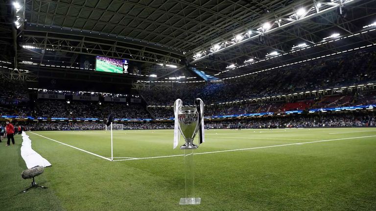 Cardiff (Wales): Das Principality Stadium ist die Heimspielstätte der walisischen Nationalmannschaft. Kapazität: 90.000.