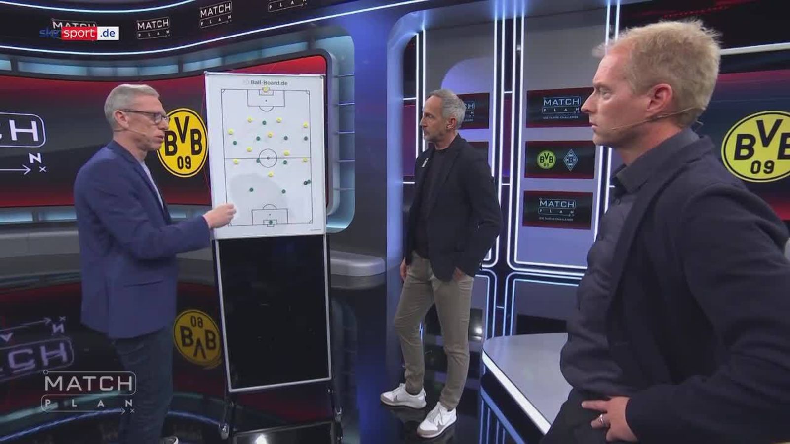 Bundesliga: So Würde Peter Stöger Taktisch Mit Dem BVB Gegen Gladbach ...