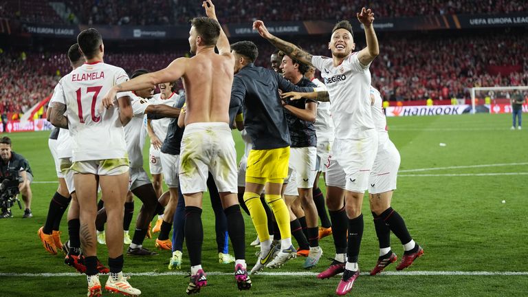 Im Finale der Europa League trifft der FC Sevilla am 31. Mai auf die AS Rom.