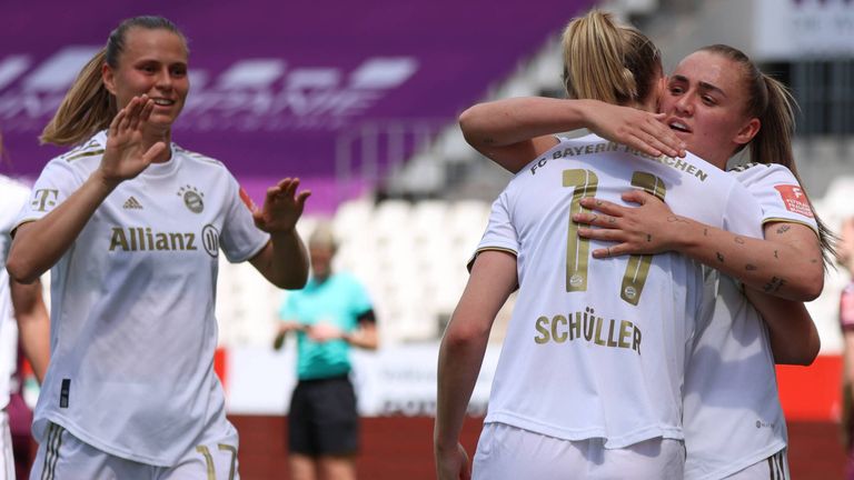 Die Bayern-Frauen gewinnen in Essen.