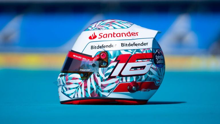 Der Miami-Helm von Ferrari-Pilot Charles Leclerc (Quelle Twitter: @ScuderiaFerrari)