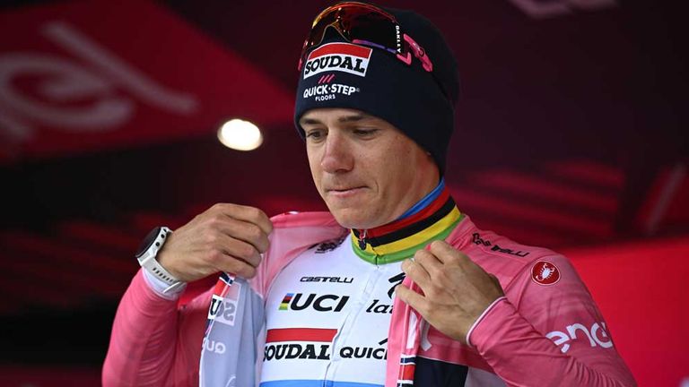 Remco Evenepoel ist positiv auf Corona getestet worden.