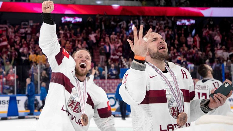 Latvia voittaa the 2023 IIHF Ice hockey, Eishockey World Championship, WM, Weltmeisterschaft bronze medal match between USA - Latvia at the Nokia Arena on 28. May 2023 in Tampere, Finland. 16.03.30. Tomi H..nninen/Newspix24 PUBLICATIONxNOTxINxFINxSWExNORxAUT Copyright: xTomixH..nninenx np24281658521