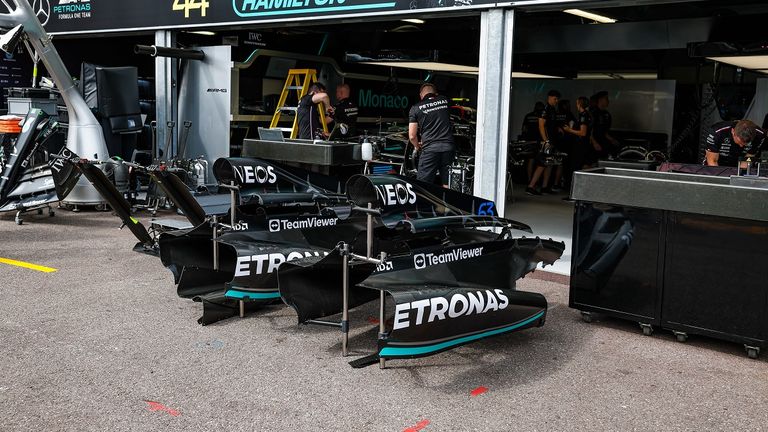 Mercedes bringt in Monaco neue Updates: Die auffälligste Änderung betrifft die Sidepods, die nun deutlich größer sind.  