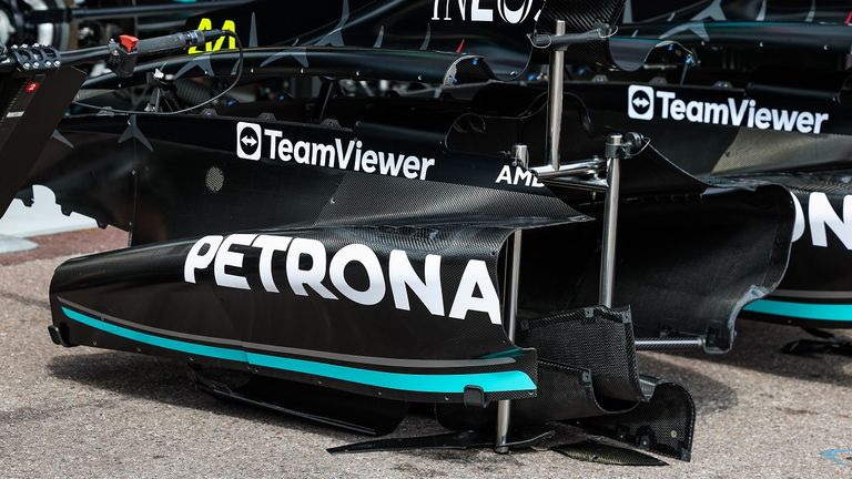 Mercedes bringt in Monaco neue Updates: Die auffälligste Änderung betrifft die Sidepods, die nun deutlich größer sind.  