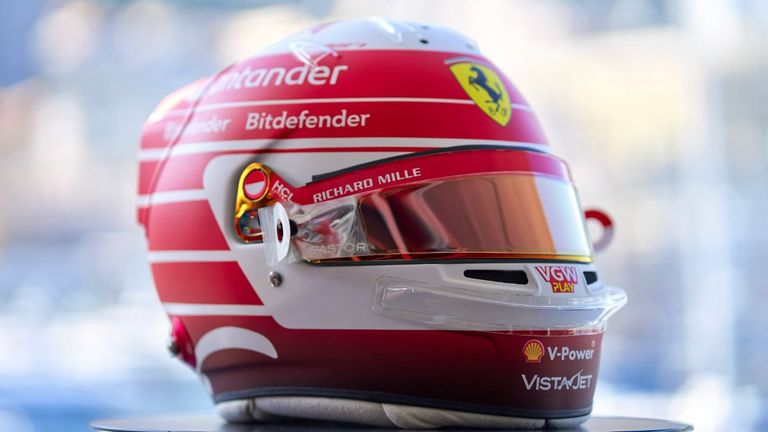 Der Monaco-Helm von Charles Leclerc (Ferrari) - Quelle: Ferrari/Twitter.
