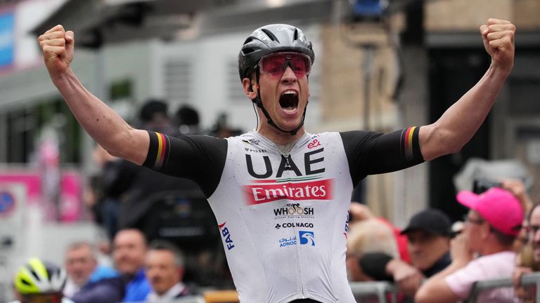 Pascal Ackermann gewinnt die elfte Etappe des Giro d&#39;Italia.