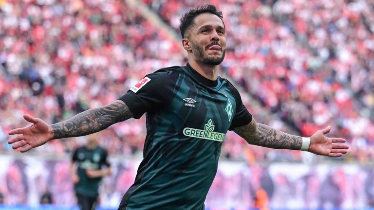 GER, 1.FBL, Bundesliga, RB Leipzig - SV Werder Bremen / 14.05.2023, Red Bull Arena, Leipzig, GER, 1.FBL, Bundesliga, RB Leipzig - SV Werder Bremen im Bild / picture shows Leonardo Bittencourt SV Werder Bremen 10 jubelt nach seinem Tor zum 1:0 f..r den SV Werder Bremen.