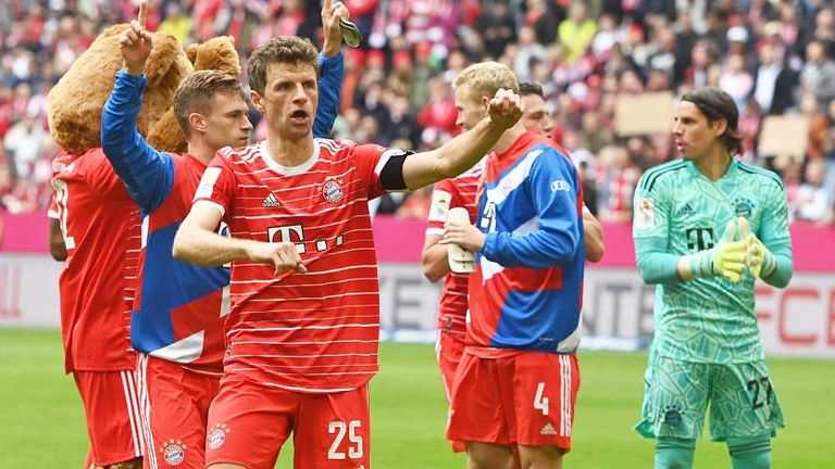 Nach Diskussionen um seine Rolle in den vergangenen Wochen hat Thomas Müller (vorne) bewiesen, wie wichtig er für den FC Bayern ist. 