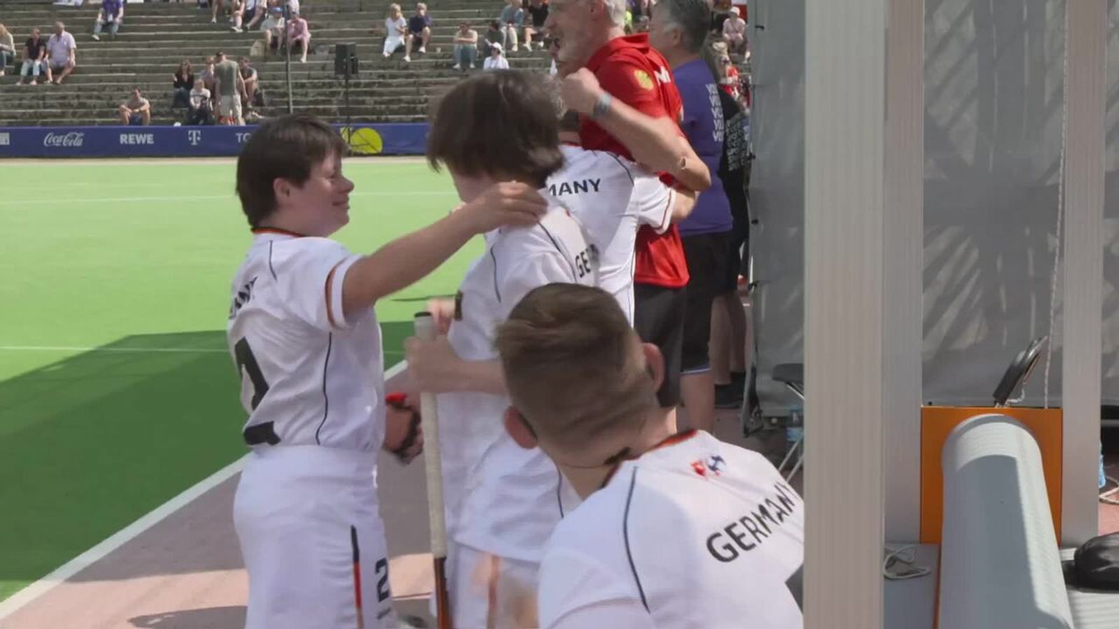 Special Olympics Deutschland holt Goldmedaille im Hockey bei den World