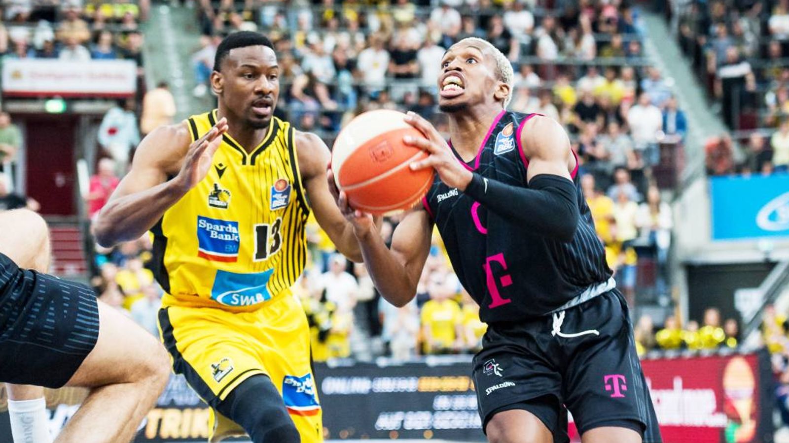 BBL-Playoffs Bonn gewinnt gegen Ludwigsburg und steht im Finale Basketball News Sky Sport