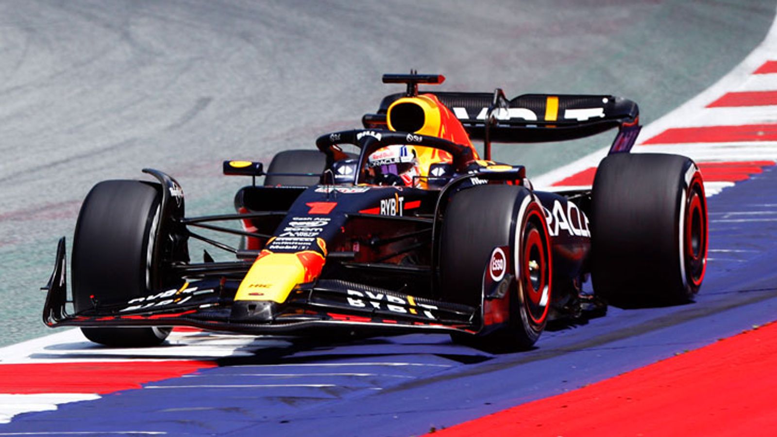 Formel 1 Max Verstappen mit Bestzeit im 1