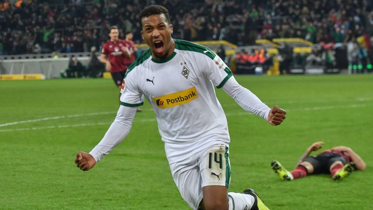 BORUSSIA MÖNCHENGLADBACH: Alassane Plea, für 23 Millionen Euro von OGC Nizza in der Saison 2018/19 gekommen. Bislang 174 Pflichtspiele und 49 Tore für die Fohlen. Vertrag läuft noch bis 2025.