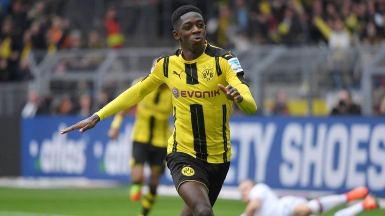 BORUSSIA DORTMUND: Ousmane Dembele, für 35 Millionen Euro von Stade Rennes in der Saison 2016/17 gekommen. Nur eine Saison für den BVB aktiv, dann Wechsel zum FC Barcelona für 135 Millionen Euro. Rekord bei der Borussia.