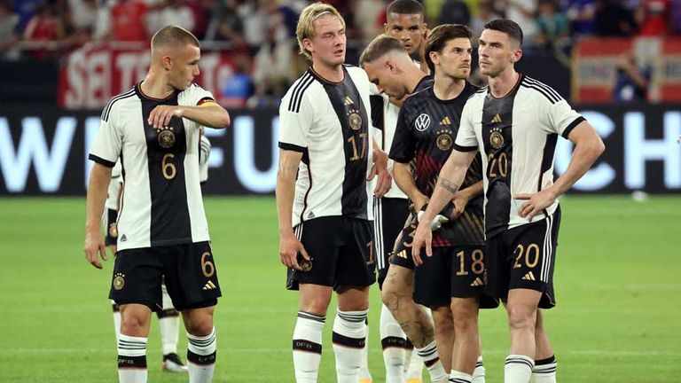 Bei den deutschen Spielern war nach der Niederlage gegen Kolumbien die Enttäuschung groß.
