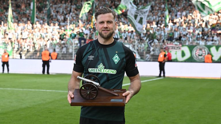 DEUTSCHLAND - BUNDESLIGA: Niclas Füllkrug, Werder Bremen (16 Tore in 28 Spielen) / Christopher Nkunku, RB Leipzig (16 Tore in 25 Spielen)