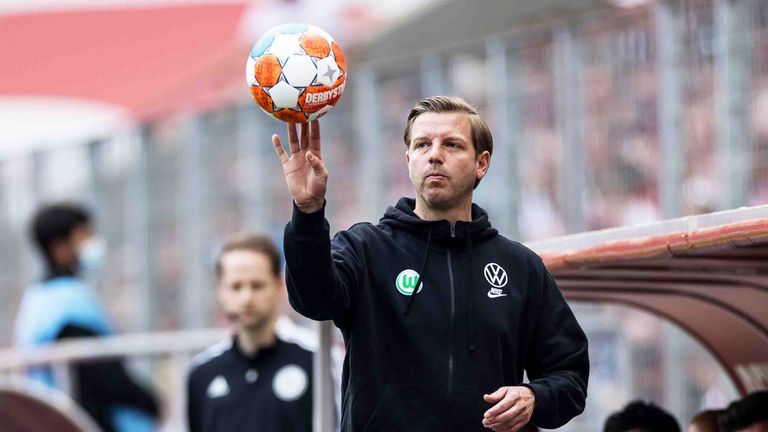 Der ehemalige Wolfsburg-Trainer Florian Kohfeldt unterschreibt bei KAS Eupen.