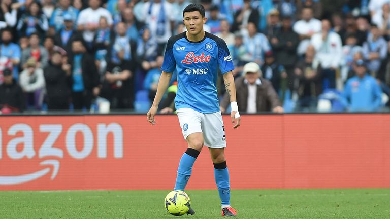Kim Min-jae, Abwehrboss der Napoli, steht nun bei den Bayern auf der Liste. 