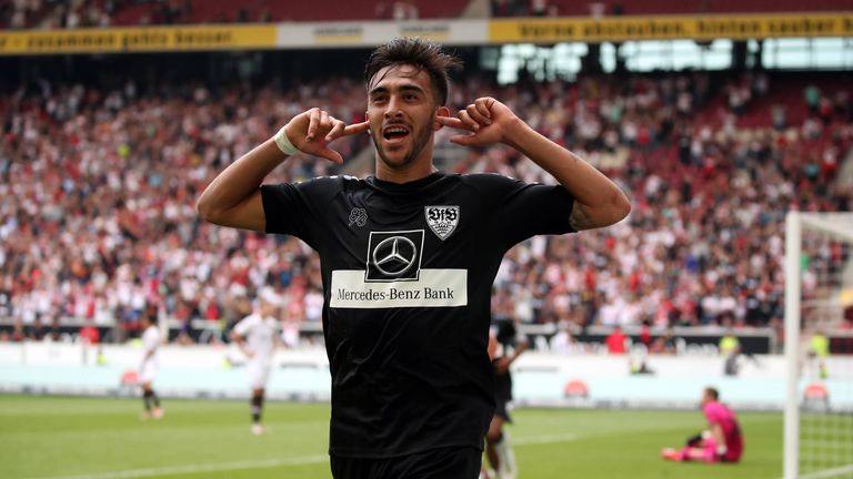 VFB STUTTGART: Nicolas Gonzalez, für 11,26 Millionen Euro von Argentinos Juniors in der Saison 2018/19 gekommen. Es folgten 79 Pflichtspiele für den VfB, im Sommer 2021 dann der Wechsel zur AC Florenz für 24,5 Millionen Euro. 