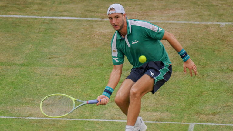 Jan-Lennard Struff kann in diesem Jahr nicht in Wimbledon aufschlagen.