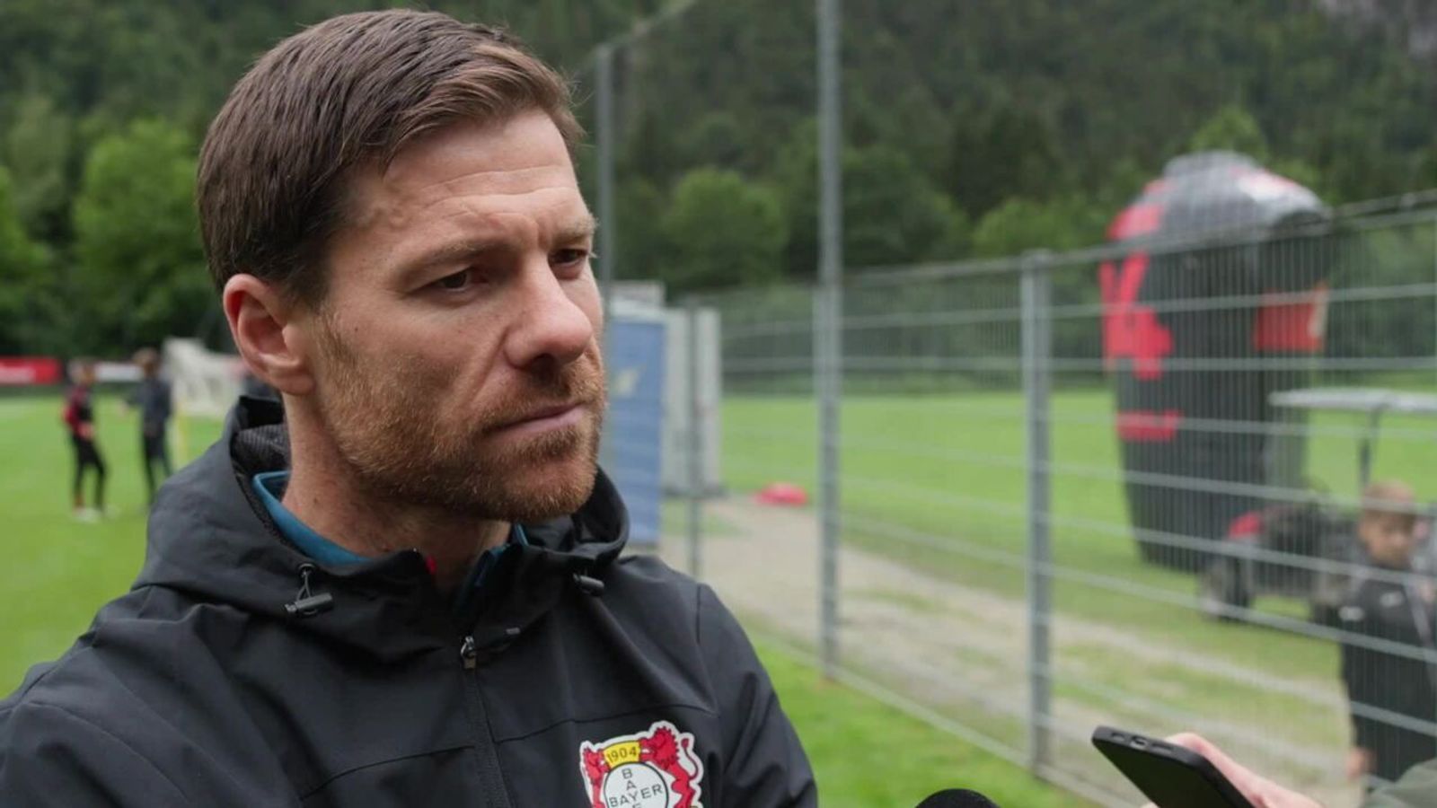 Bayer Leverkusen: Xabi Alonso Lässt Vertragsverlängerung Bei Werkself ...