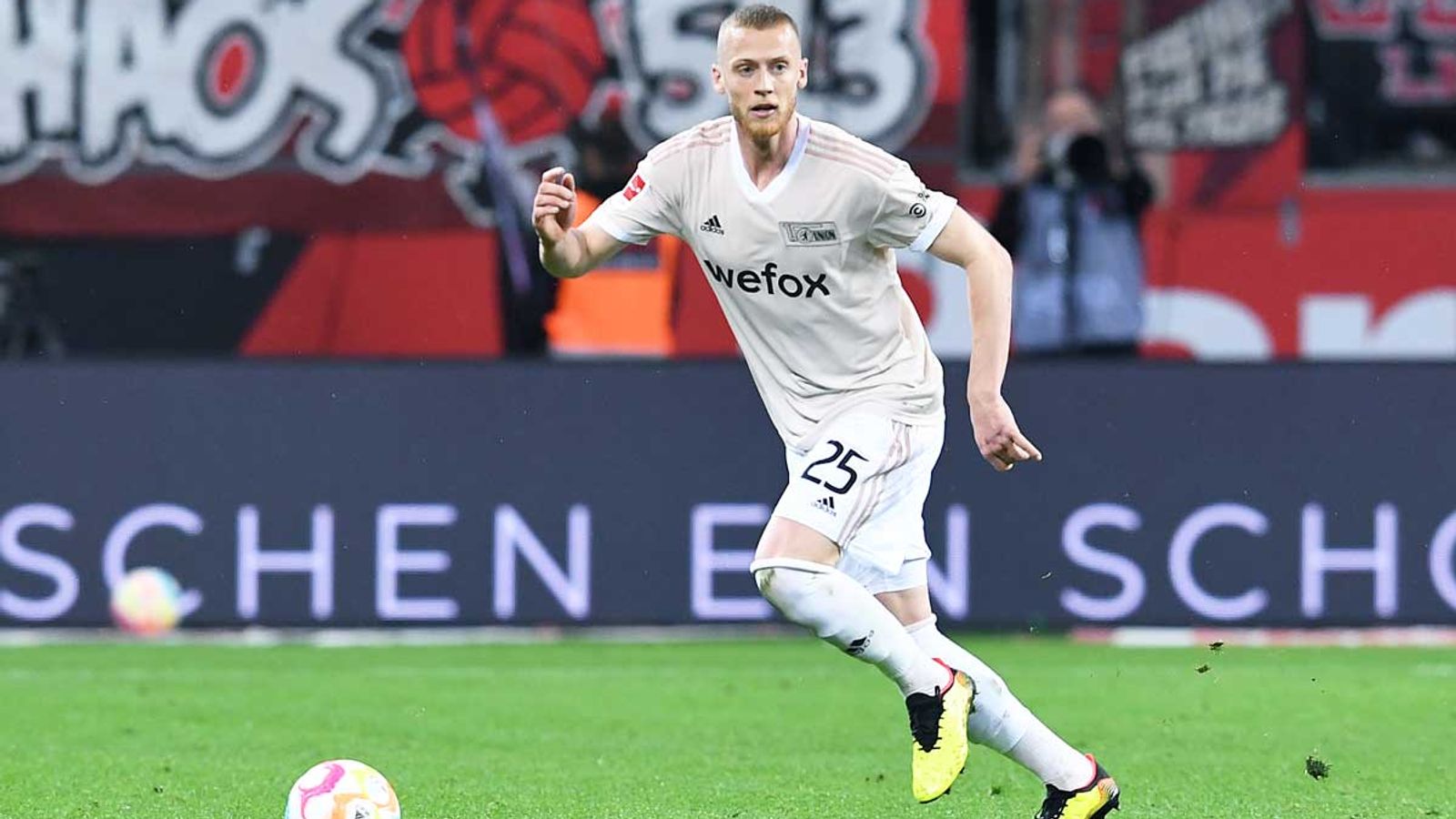Transfer News: FC Schalke 04 kurz vor Deal mit Timo Baumgartl | Fußball