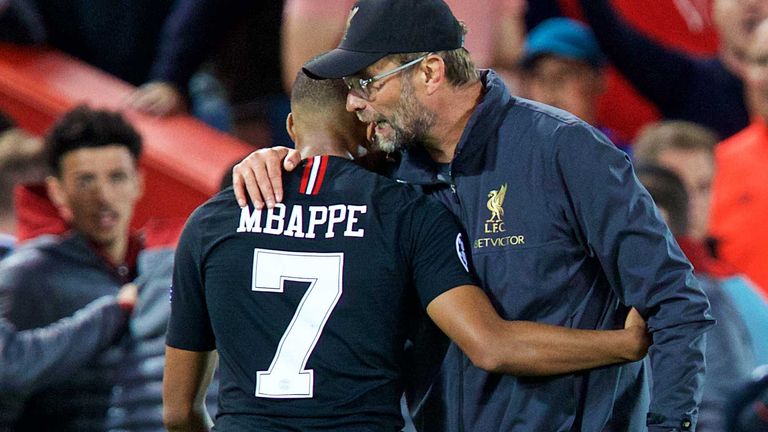Jürgen Klopp hat den Gerüchten um einen möglichen Wechsel von Kylian Mbappe zu FC Liverpool einen Riegel vorgeschoben.