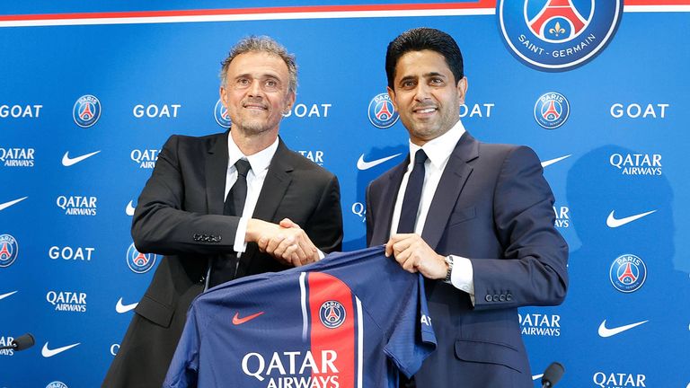Luis Enrique (l.) ist neuer Trainer von Paris Saint-Germain.