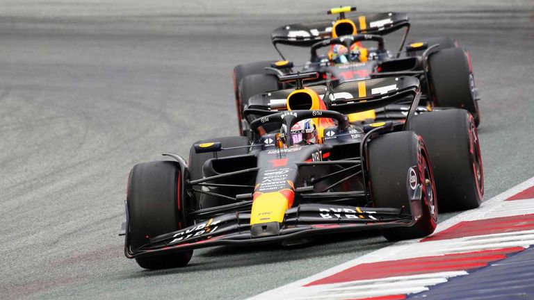 Max Verstappen (vorne) und Sergio Perez fahren in der Sprint-Qualifikation in Spielberg für Red Bull eine Doppel-Pole heraus.