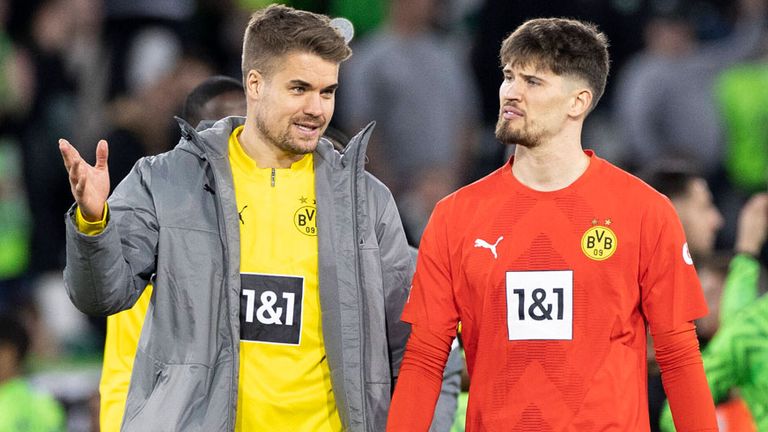 Alexander Meyer (l.) steht nach Sky Informationen vor einer Verlängerung beim BVB.