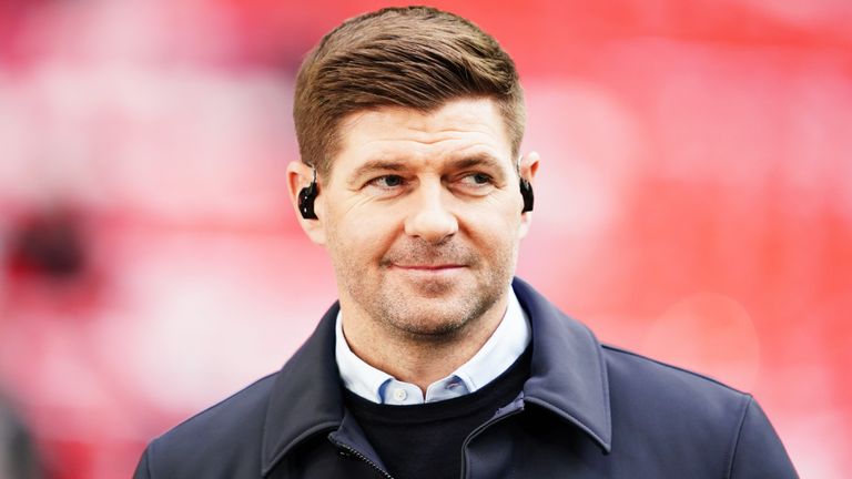 Liverpool-Legende Steven Gerrard nimmt zur neuen Saison sein Traineramt bei Al-Ettifaq auf.