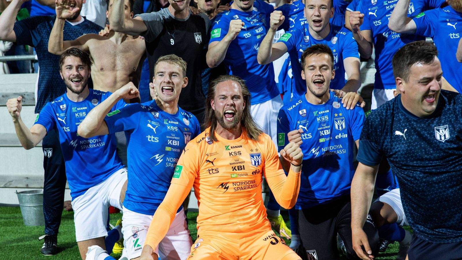 Fußball: Klaksvik träumt von der Champions League | Fußball News | Sky ...