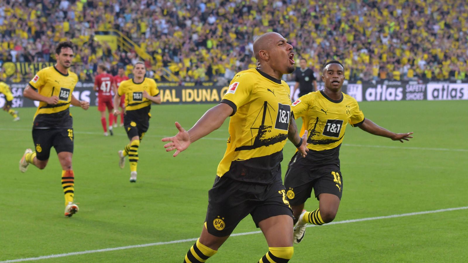 Bundesliga Borussia Dortmund jubelt bei mühevollem Auftaktsieg gegen 1