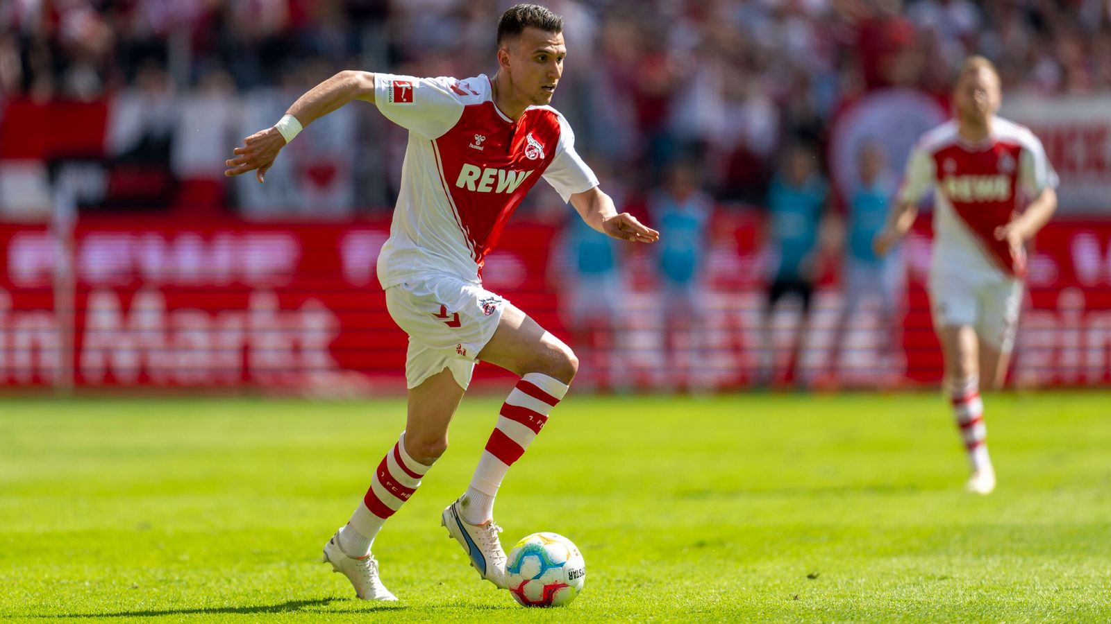 Bundesliga VfL Wolfsburg will Kölns Dejan Ljubicic Transfer Centre