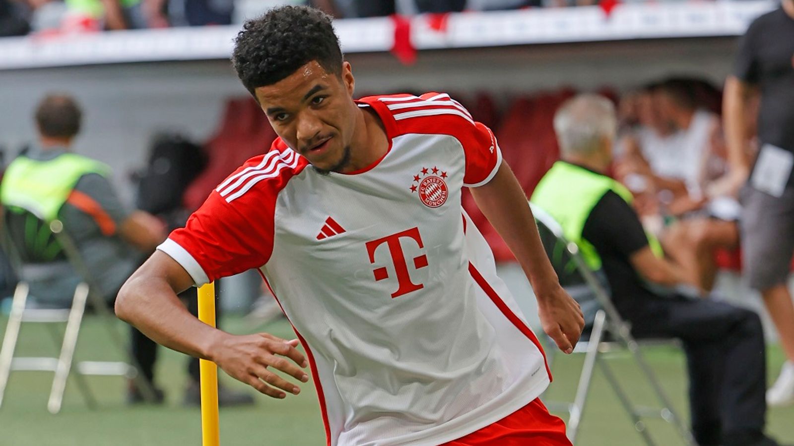 FC Bayern Malik Tillman vor Wechsel zur PSV Eindhoven Transfer