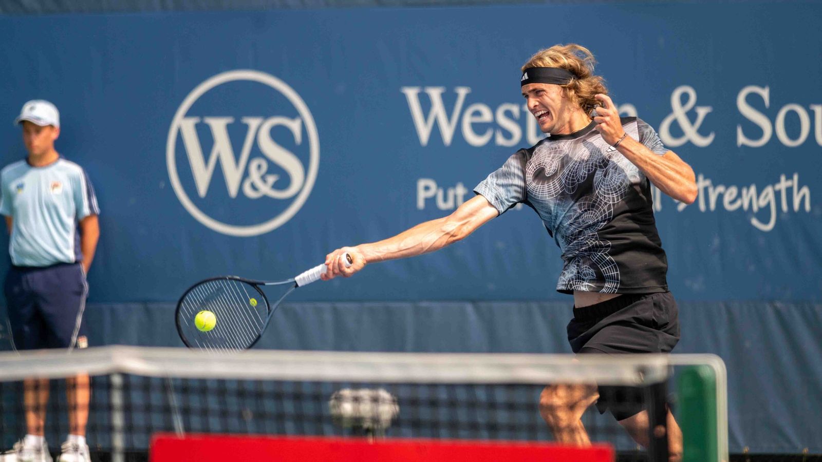 ATP Masters in Cincinnati Zverev besiegt Medvedev und steht im Viertelfinale Tennis News Sky Sport