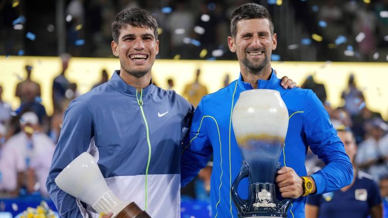 Stehen sich Carlos Alcaraz (l.) und Novak Djokovic (r.) auch bei den US Open im Finale gegenüber?