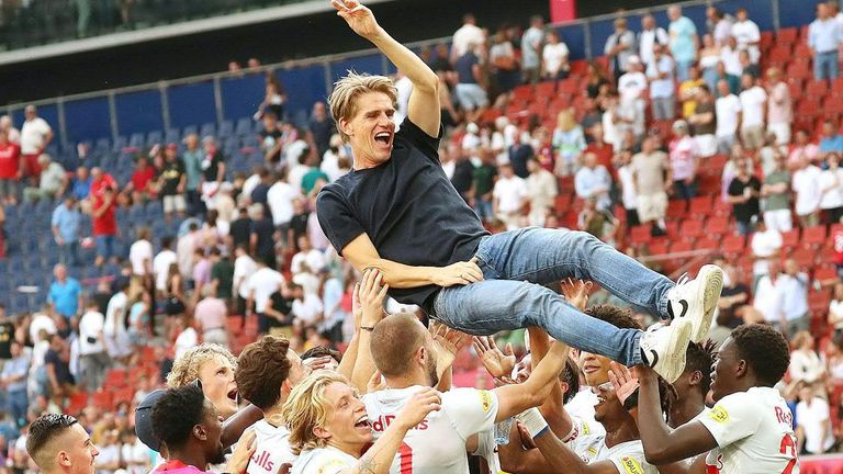 Christoph Freund wurde von seinem (noch) aktuellen Klub RB Salzburg emotional verabschiedet.